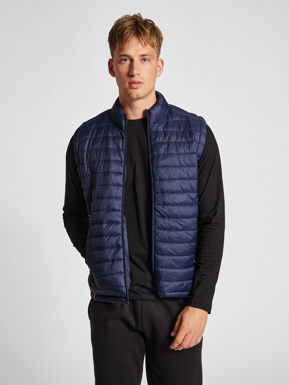 hmlRED QUILTED WAISTCOAT