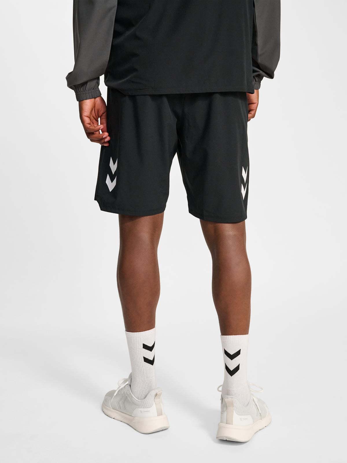 hmlLEAD 2.0 WOVEN SHORTS