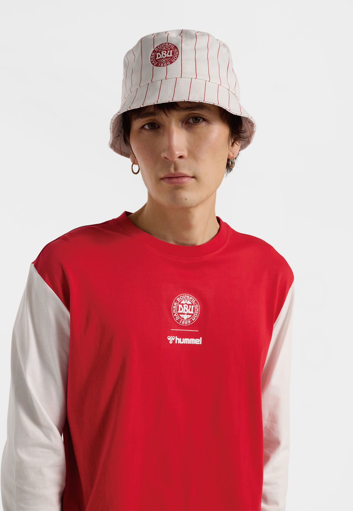 DBU 26 FAN RED-WHITE TEE LS