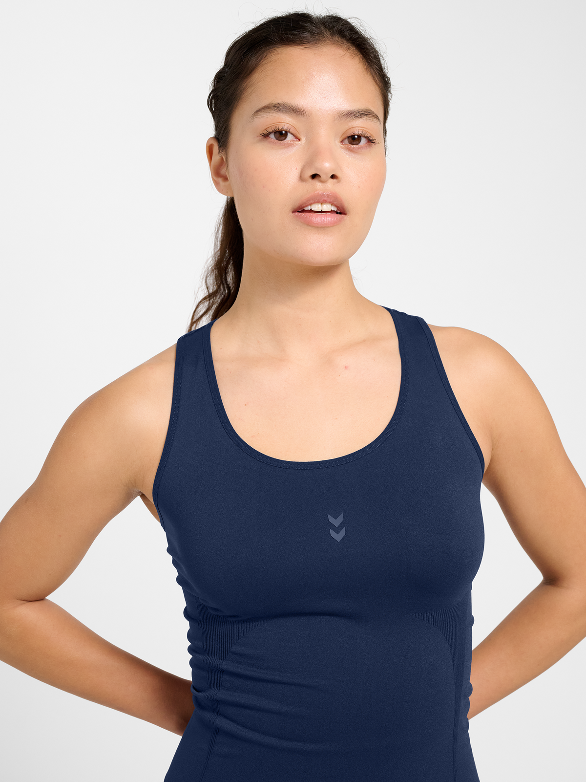 hmlFLOW TANKTOP