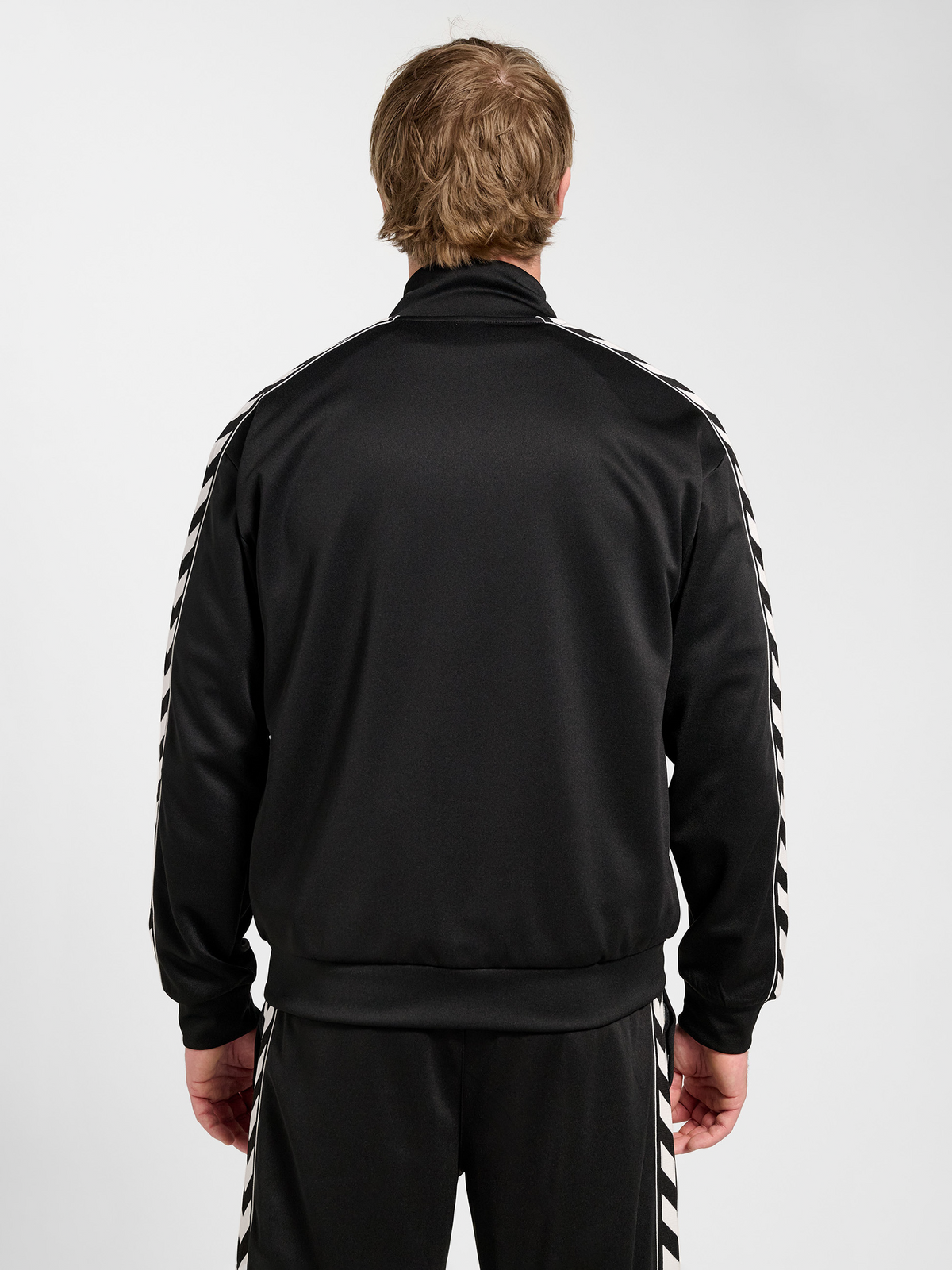 hmlCLUB CHEVRON TRACK TOP