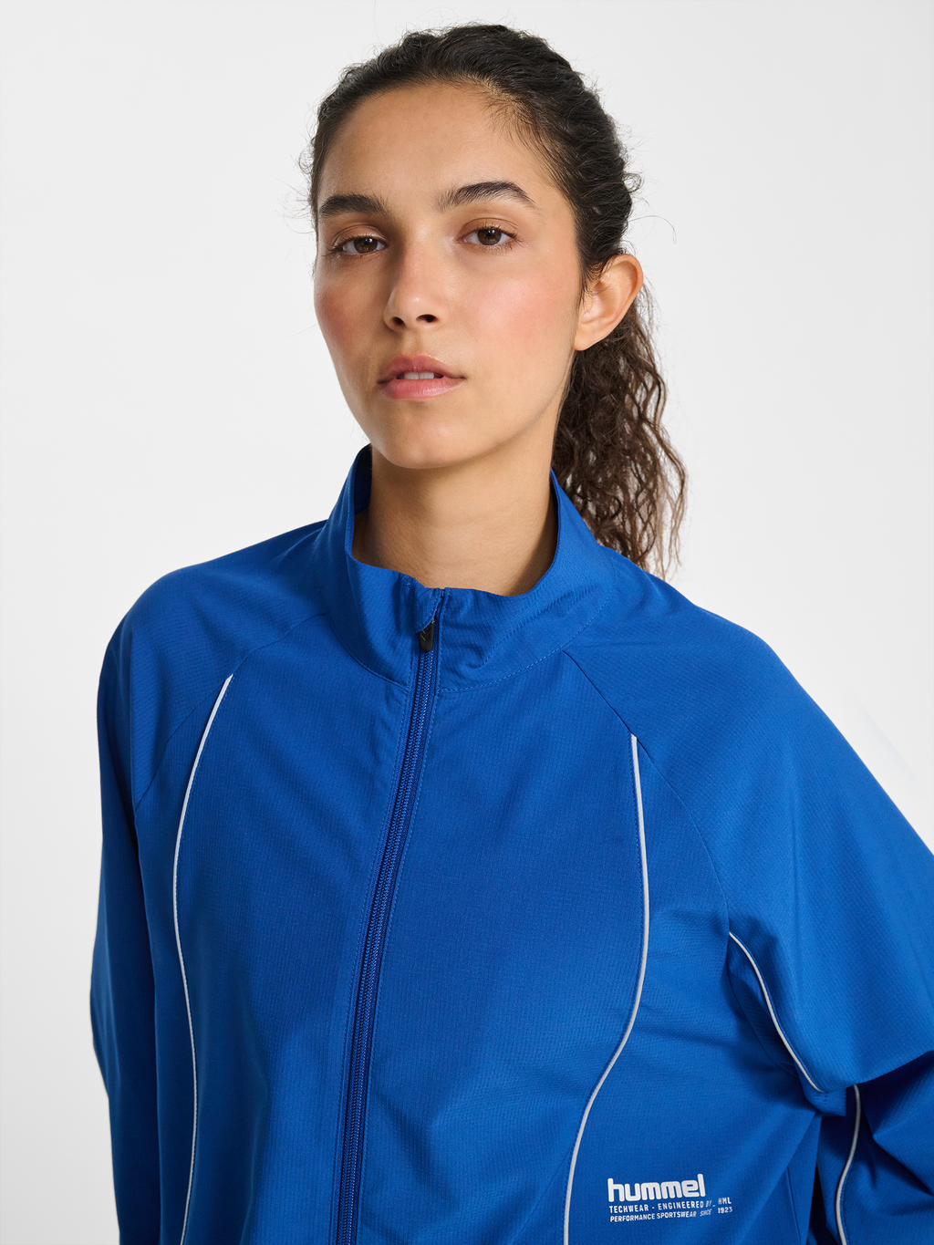 hmlPULSE WOVEN ZIP JACKET