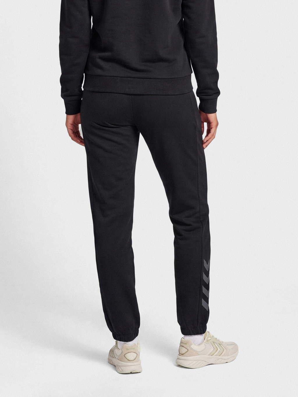 hmlTRAVEL SWEAT PANTS WOMAN