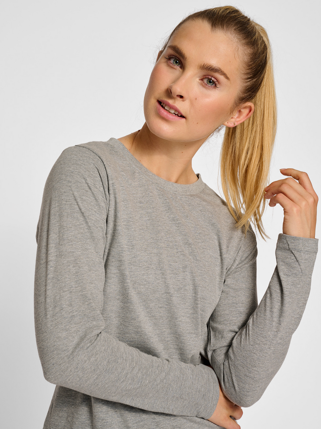 hmlRED BASIC T-SHIRT L/S WOMAN
