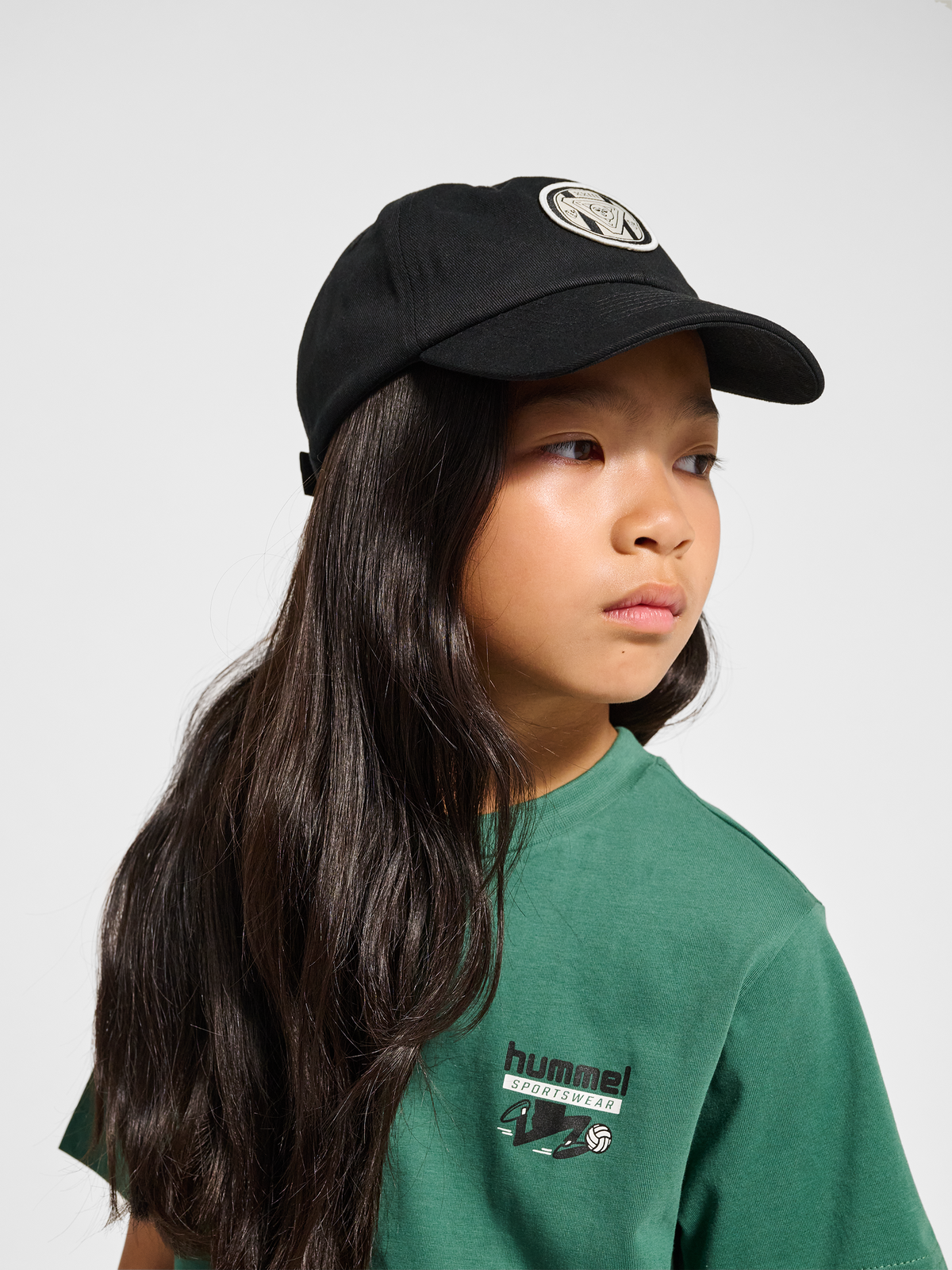 hmlJR BASEBALL BADGE CAP