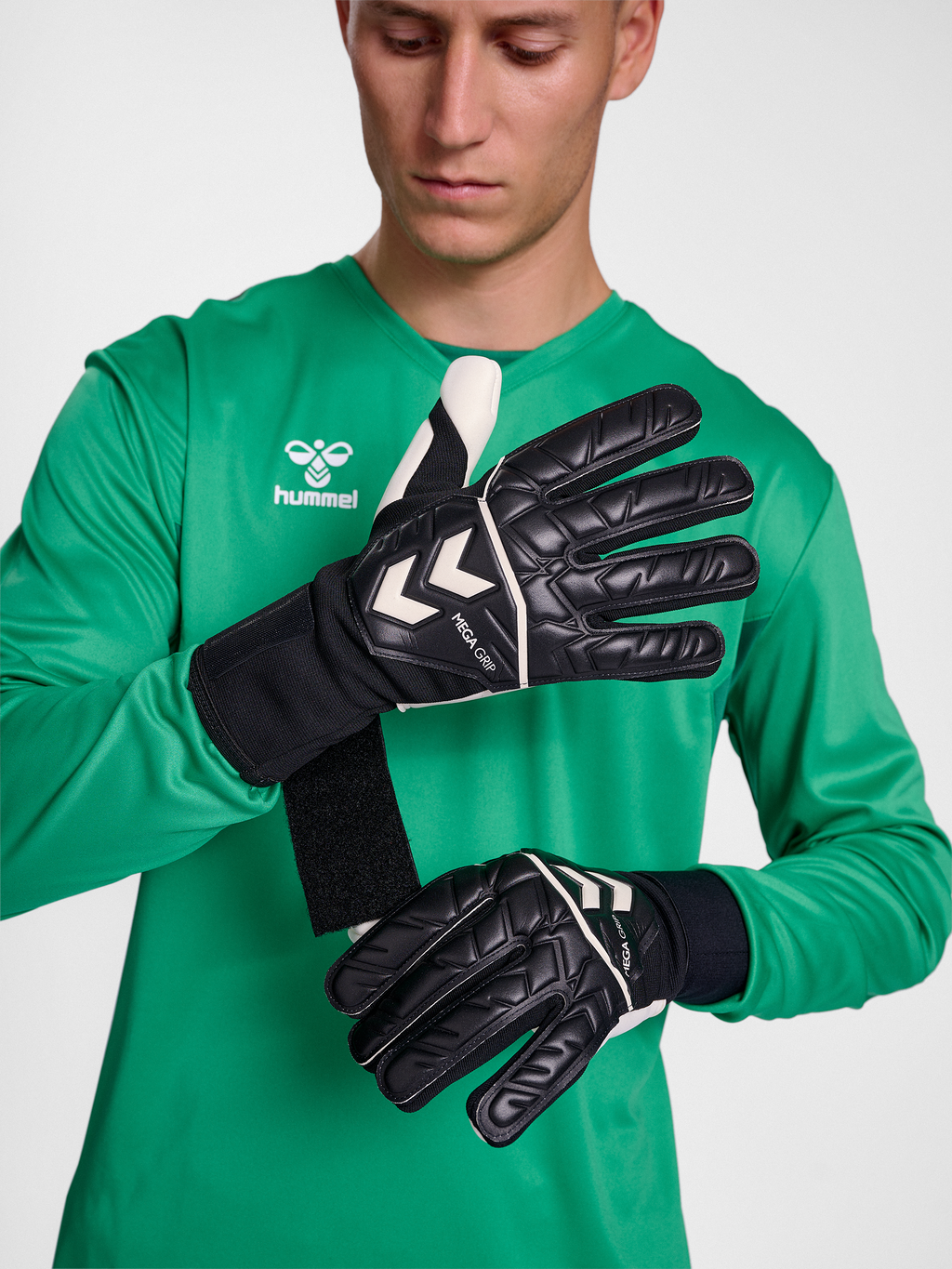 hmlGK GLOVES MEGA GRIP