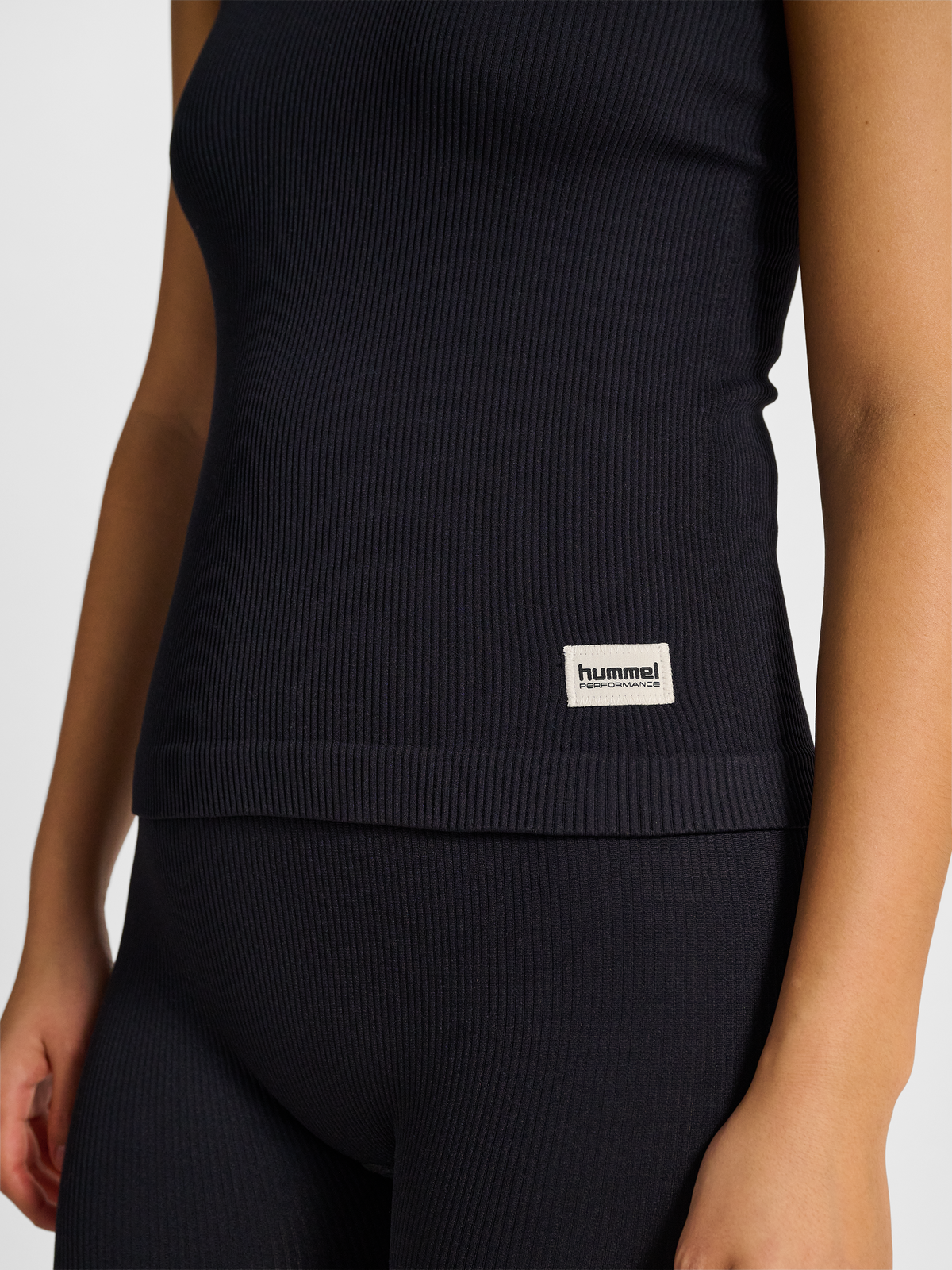hmlPULSE SEAMLESS RIB W TANK TOP