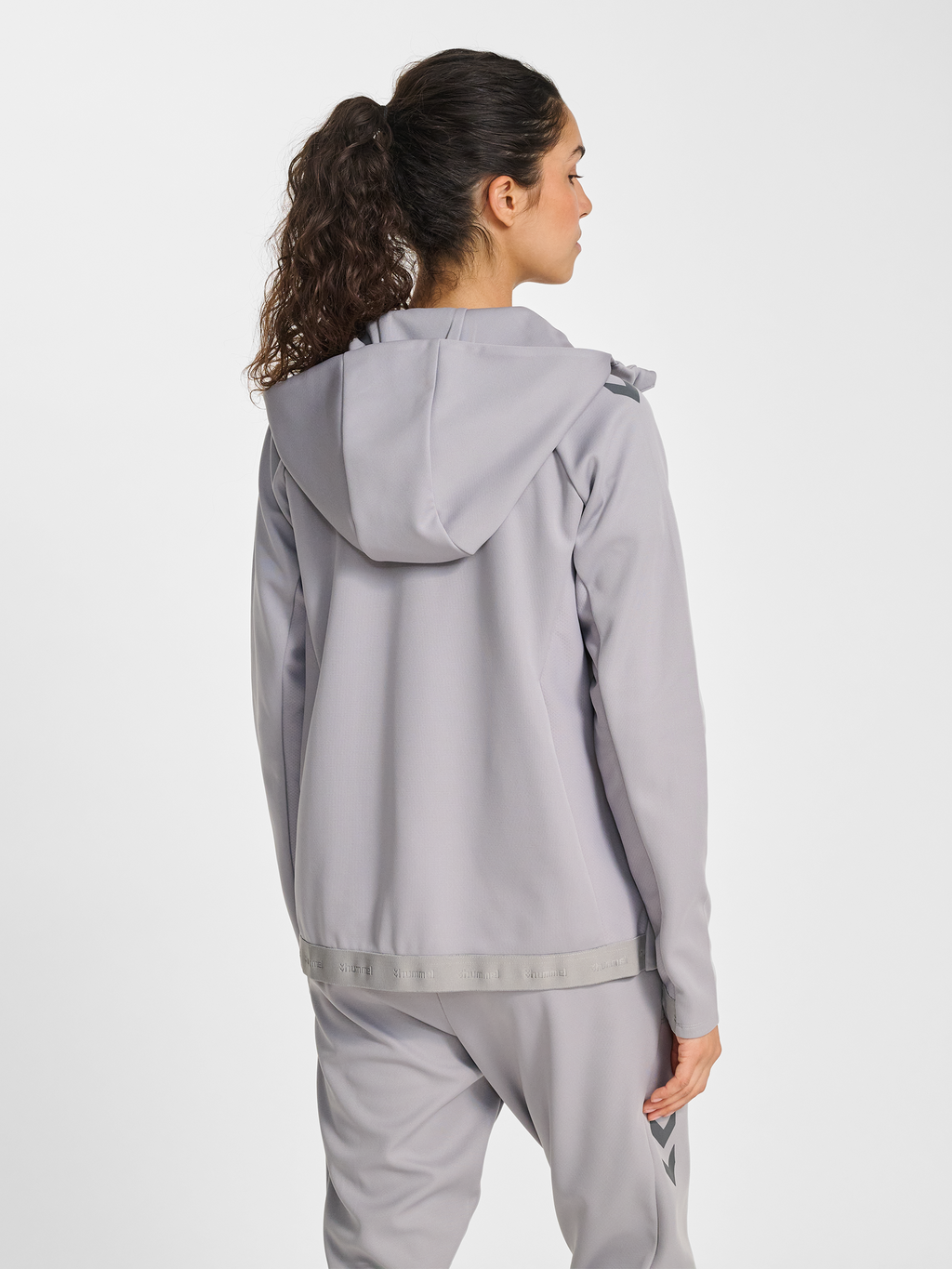 hmlCIMA 2.0 ZIP HOODIE WOMAN