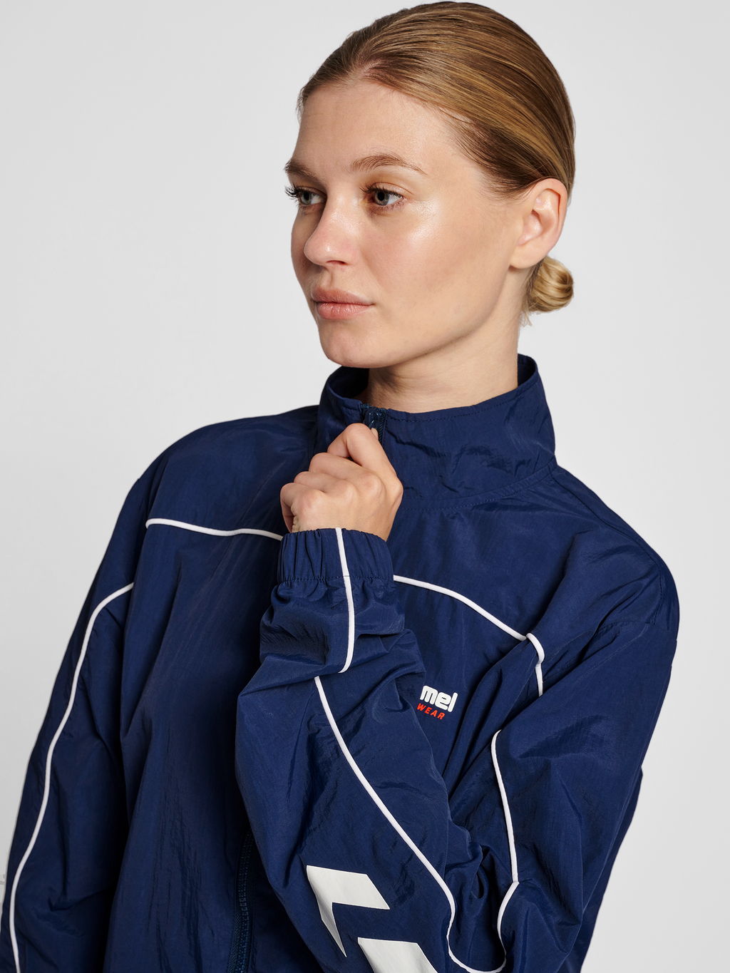 hmlLGC CELAB WOV ZIP JACKET