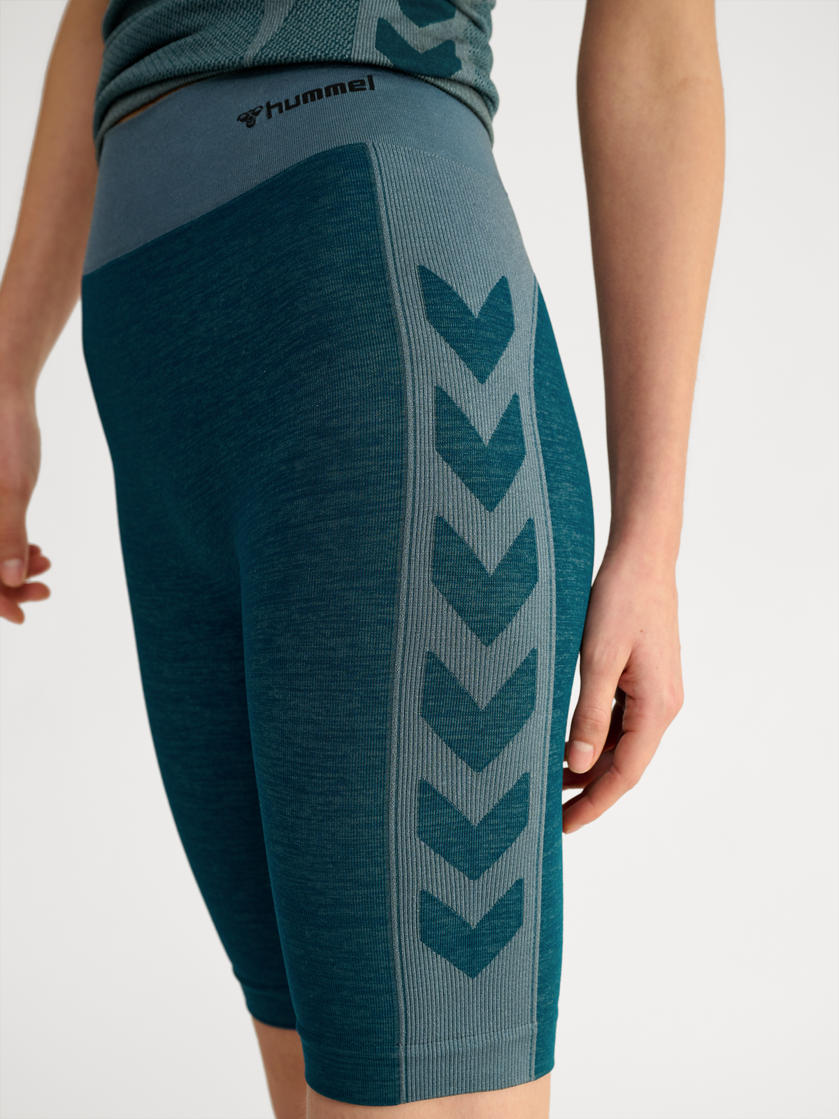 hmlCLEA SEAMLESS CYCLING SHORTS