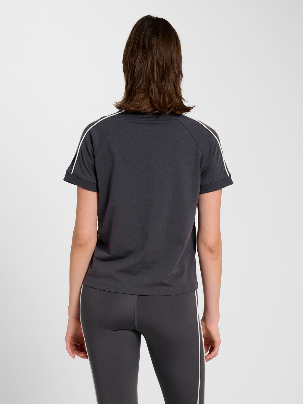 hmlPULSE PIPING W T-SHIRT S/S
