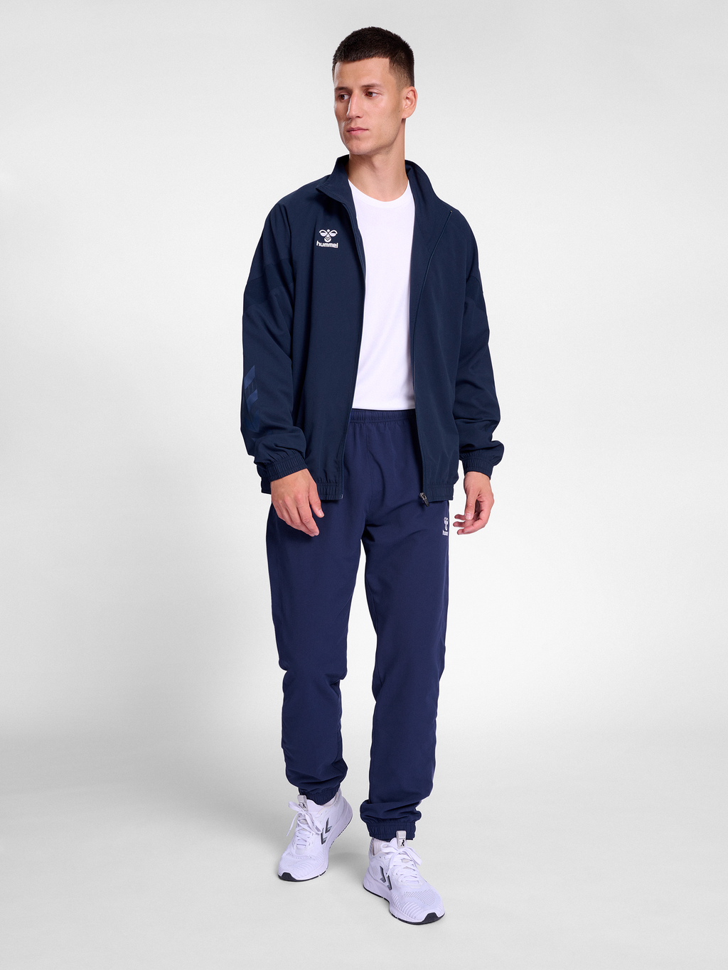 hmlTRAVEL WOVEN JACKET