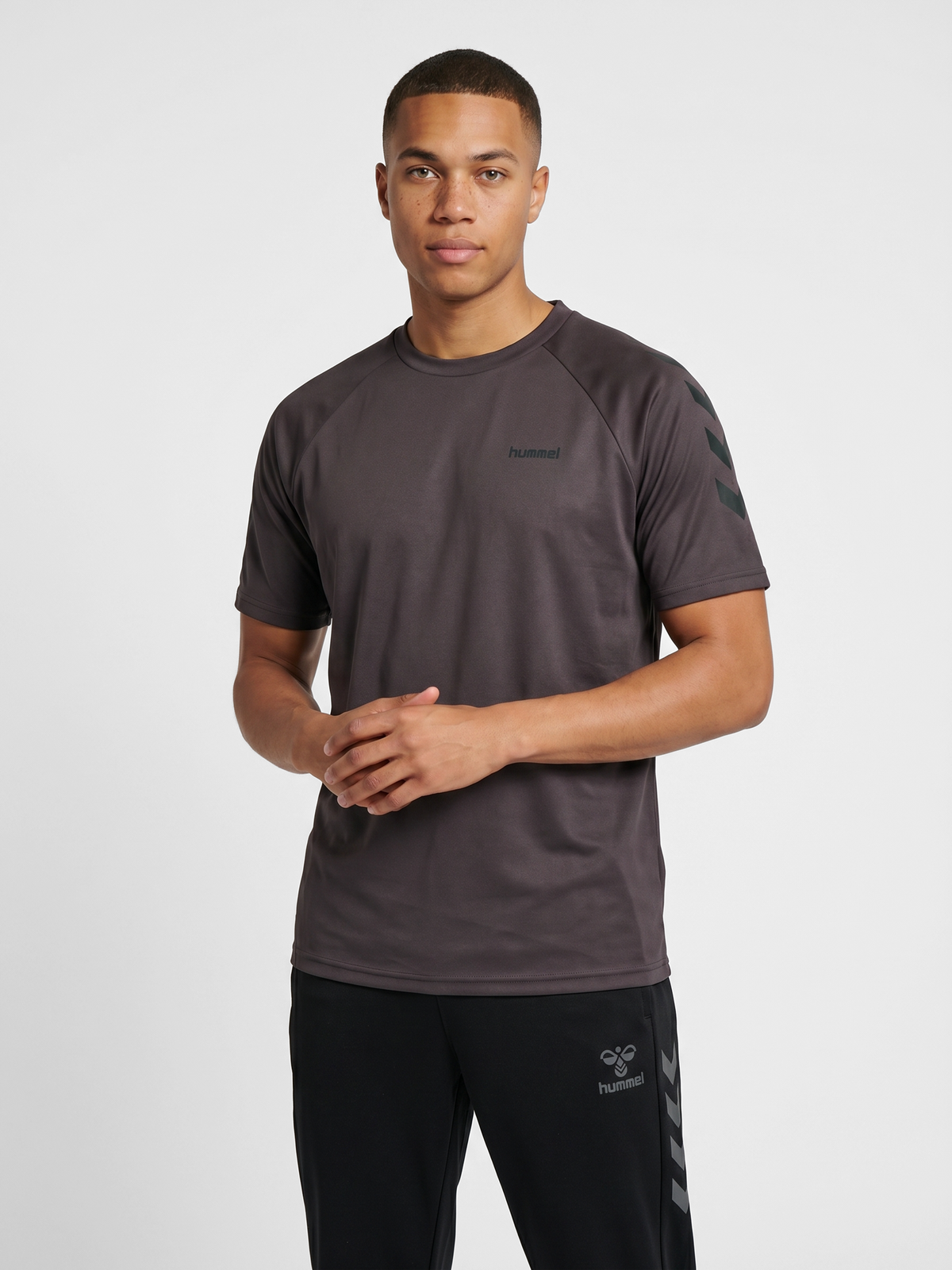hmlKEEPER CHEVRON T-SHIRT S/S
