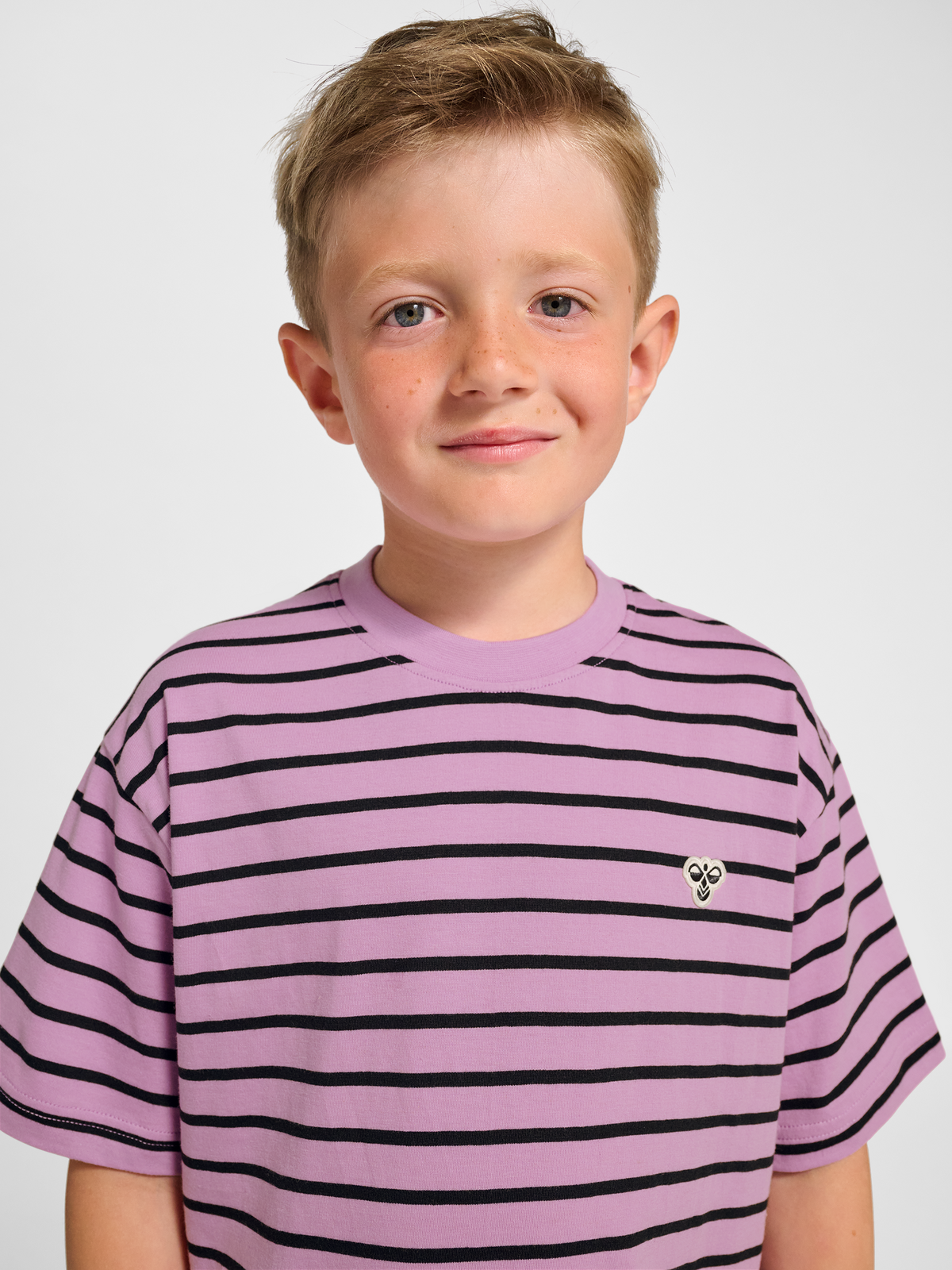 hmlJR LOOSE STRIPED T-SHIRT S/S BEE