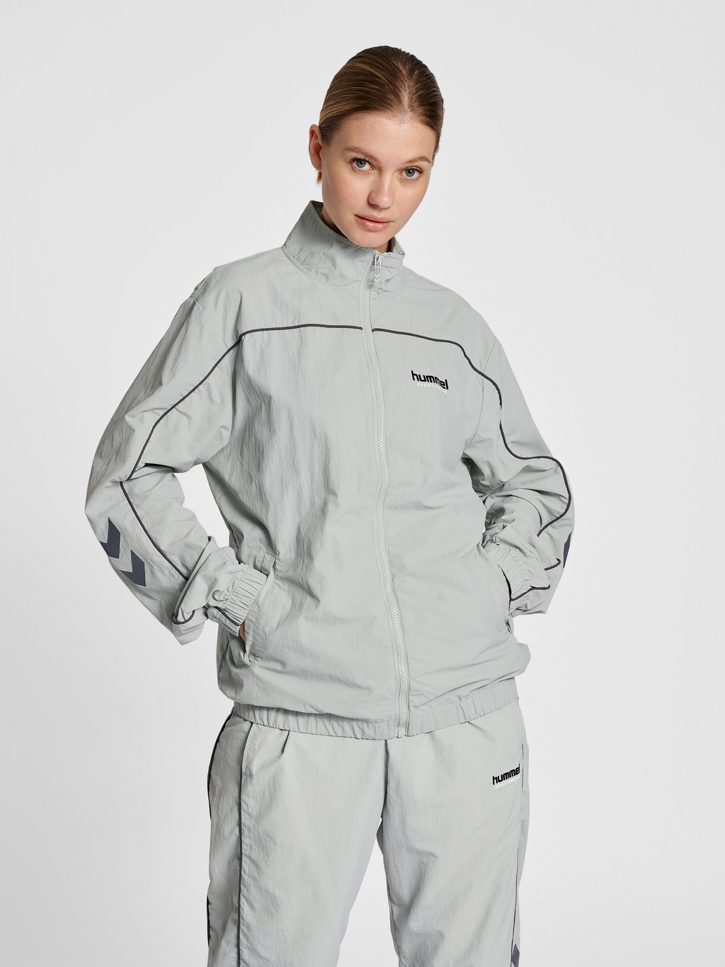 hmlLGC CELAB WOV ZIP JACKET