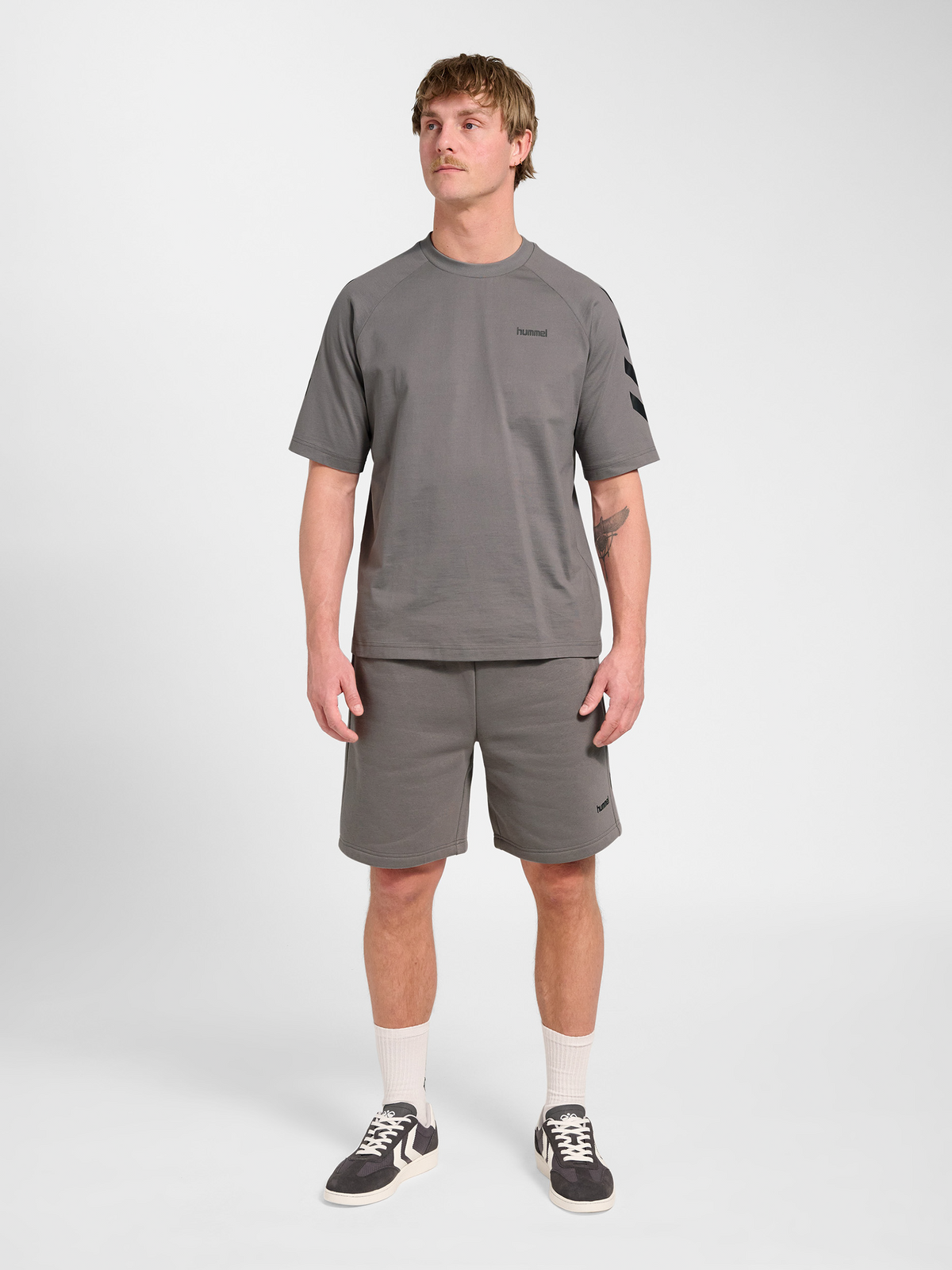 hmlKEEPER CHEVRON SHORTS