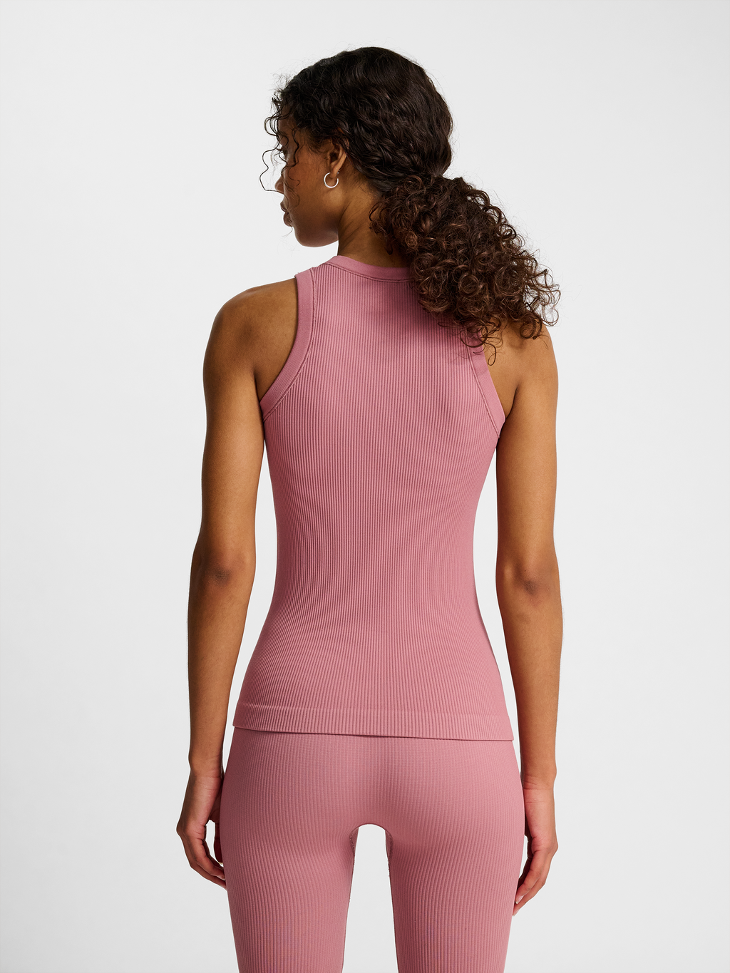 hmlPULSE SEAMLESS RIB W TANK TOP