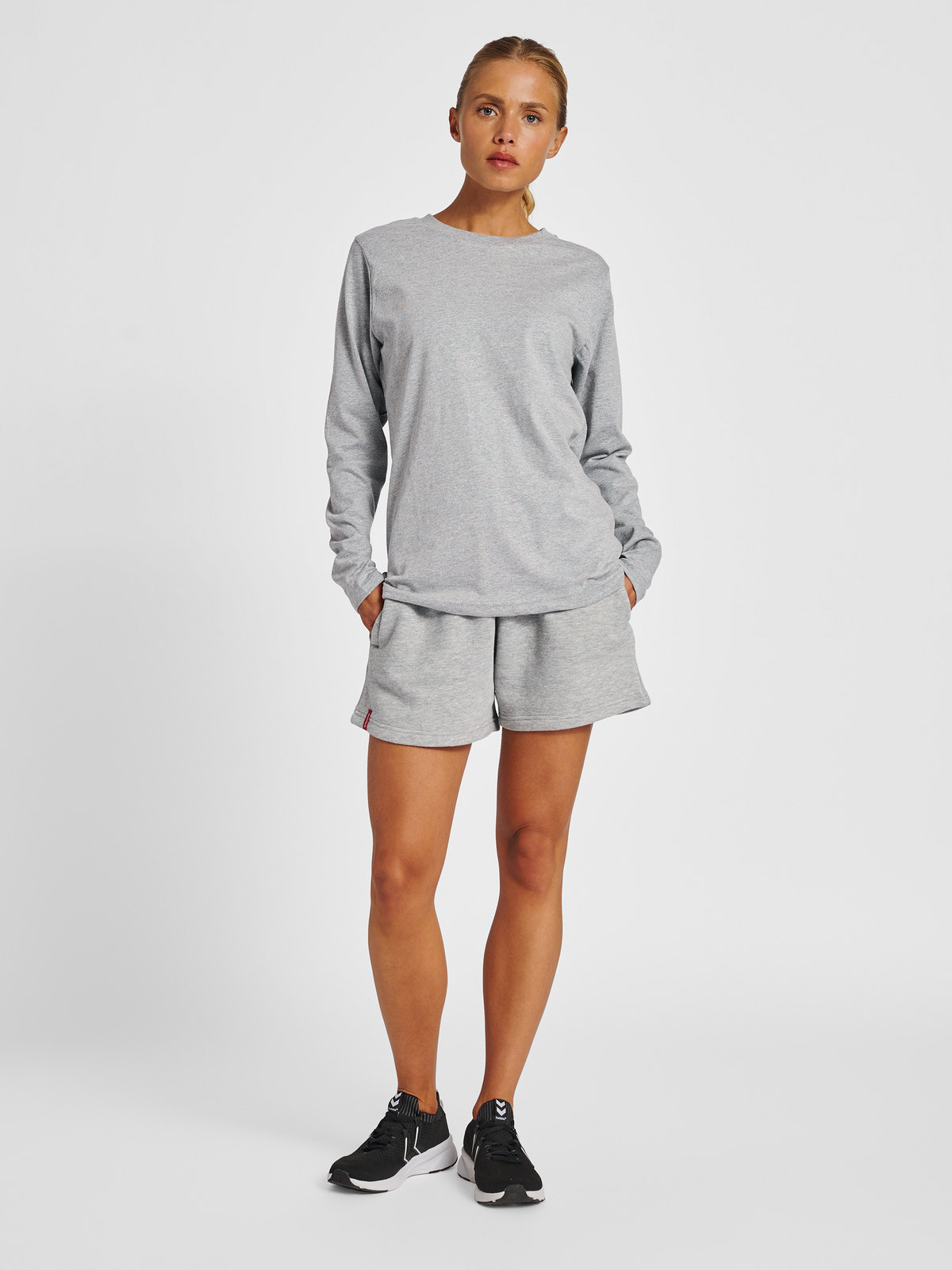 hmlRED HEAVY T-SHIRT L/S WOMAN