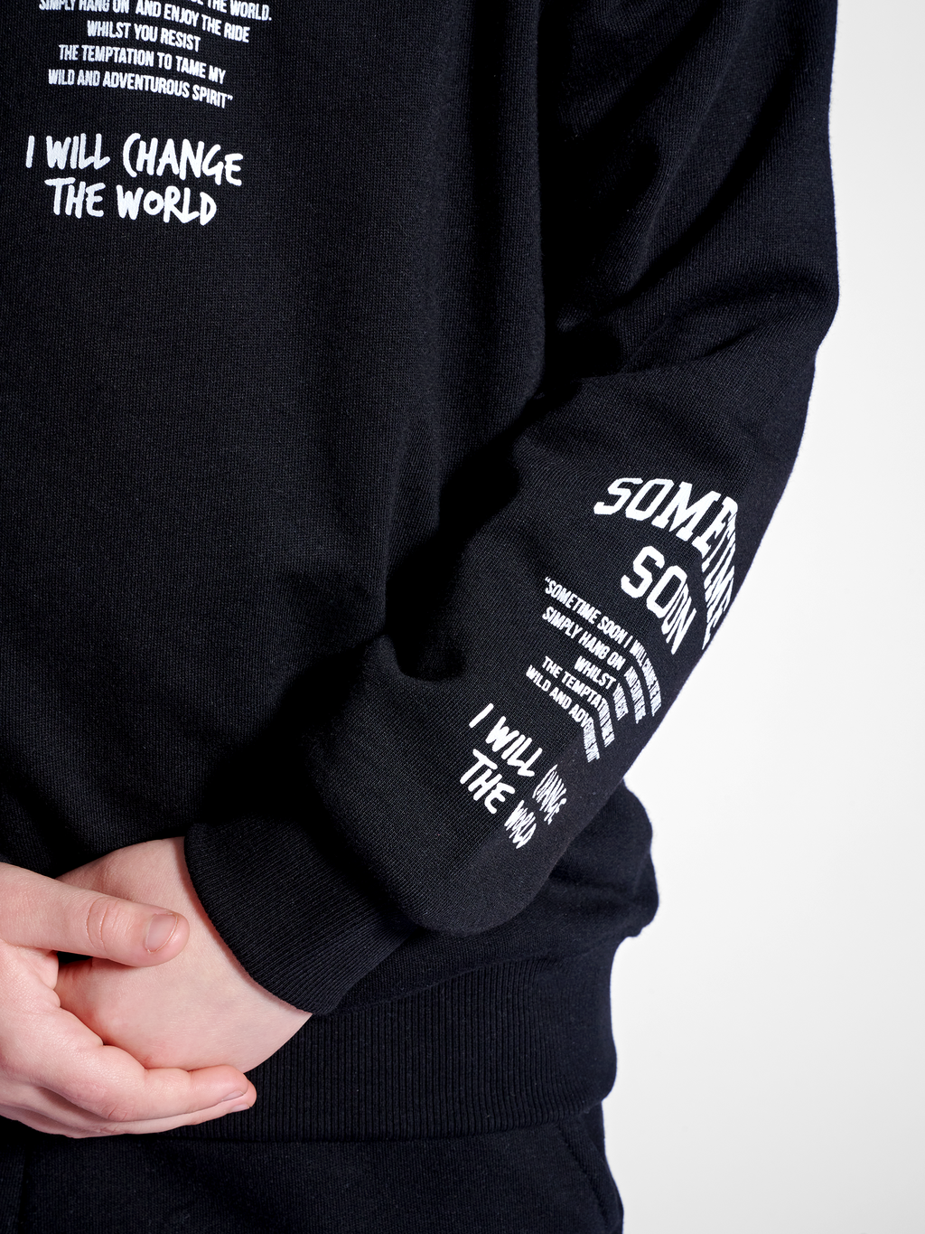 stmDIMAS HOODIE