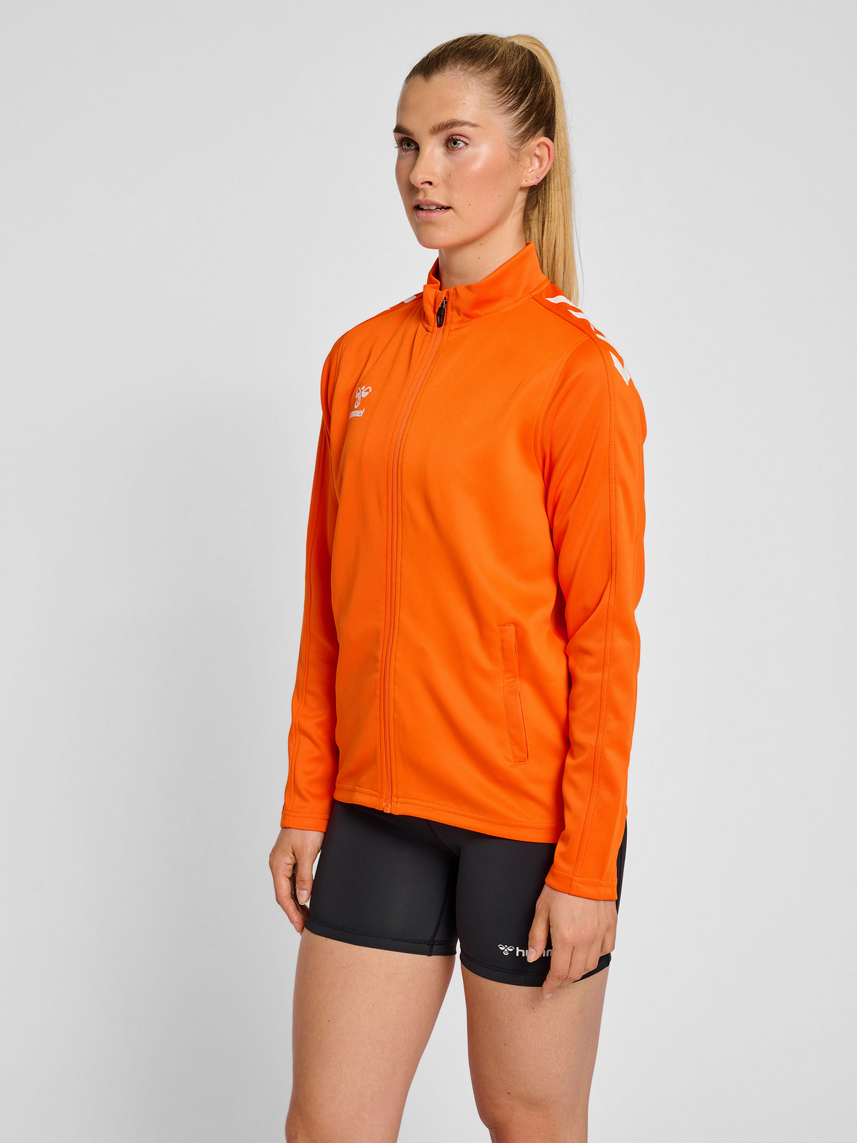 hmlCORE XK POLY ZIP SWEAT WOMAN