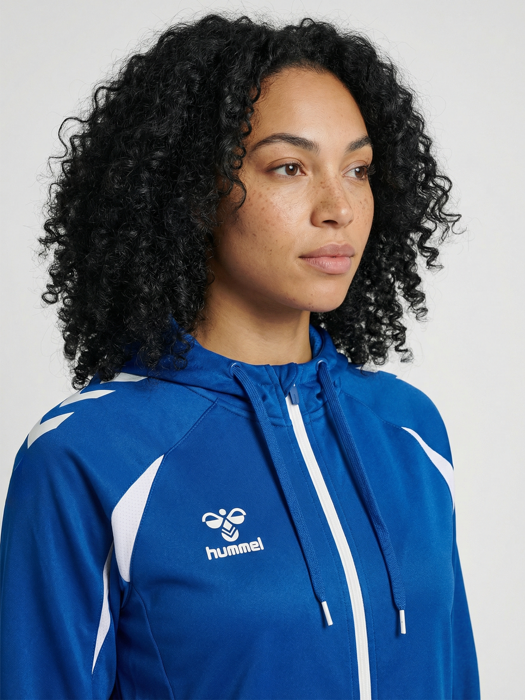 hmlCORE 2.0 ZIP HOODIE WOMAN