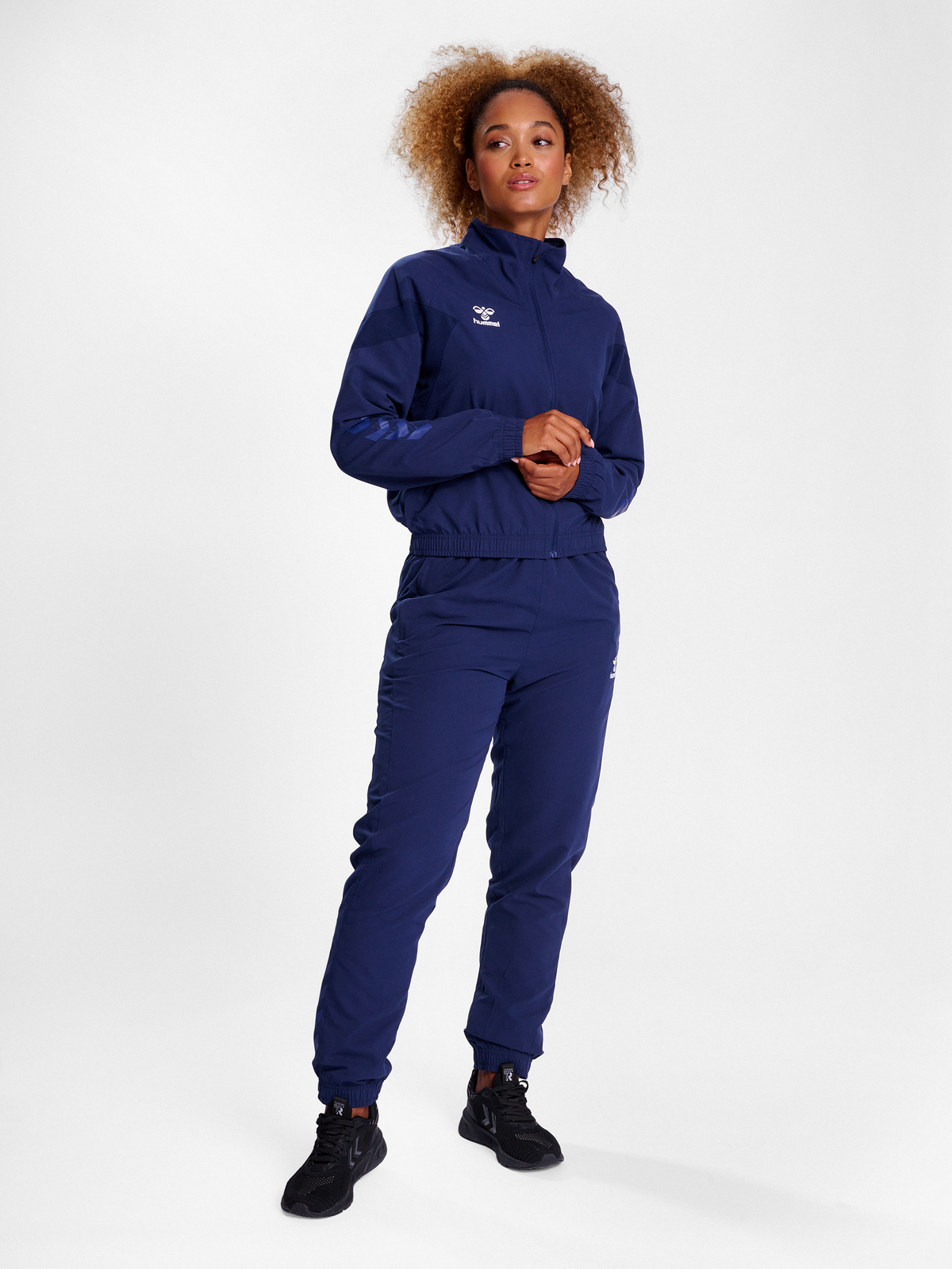 hmlTRAVEL WOVEN JACKET WOMAN