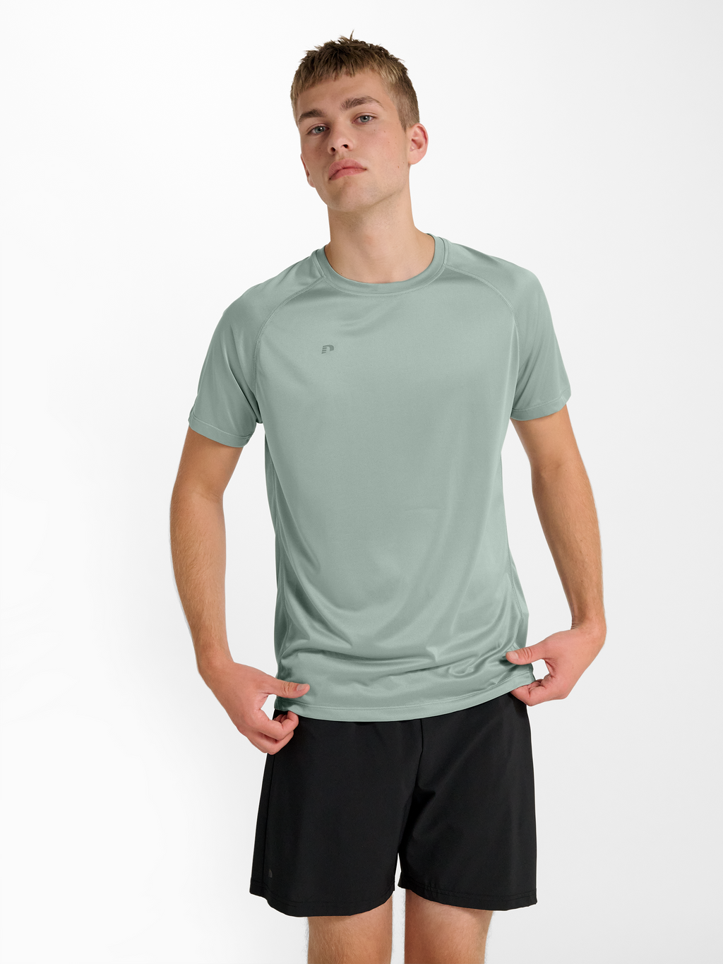 nwlBEAT T-SHIRT