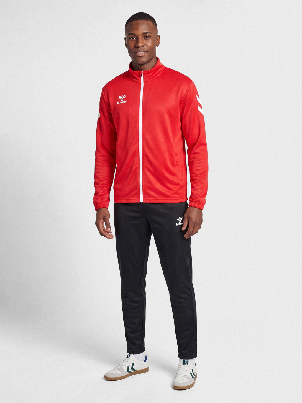 hmlLOGO SUIT