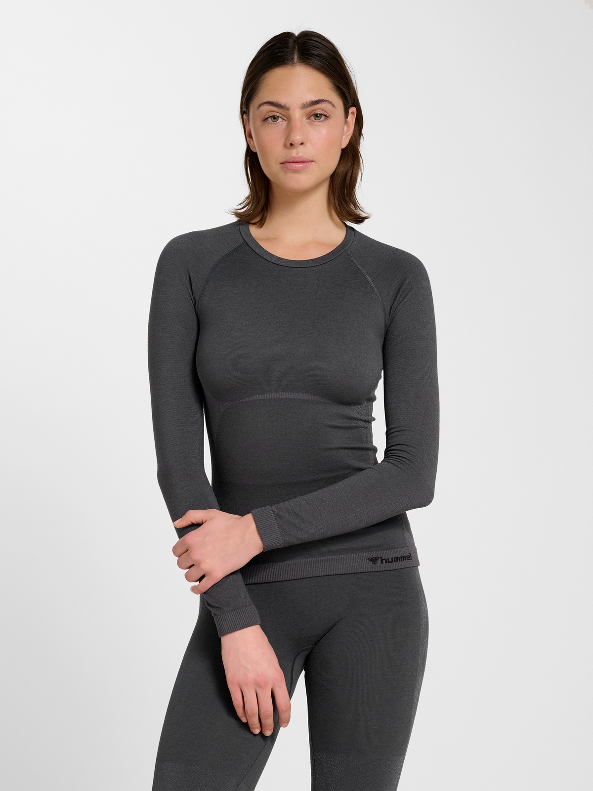 hmlCLEA SEAMLESS TIGHT T-SHIRT L/S