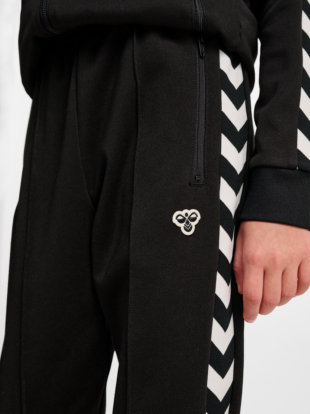 hmlJR ARCHIVE REGULAR POLY PANTS