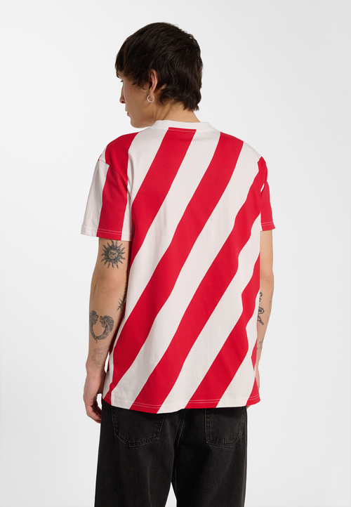 DBU 26 FAN DYNAMITE TEE SS