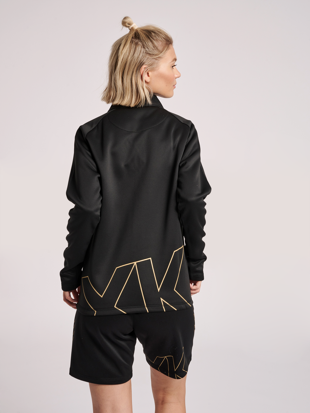 hmlCIMA XK ZIP JACKET WOMAN