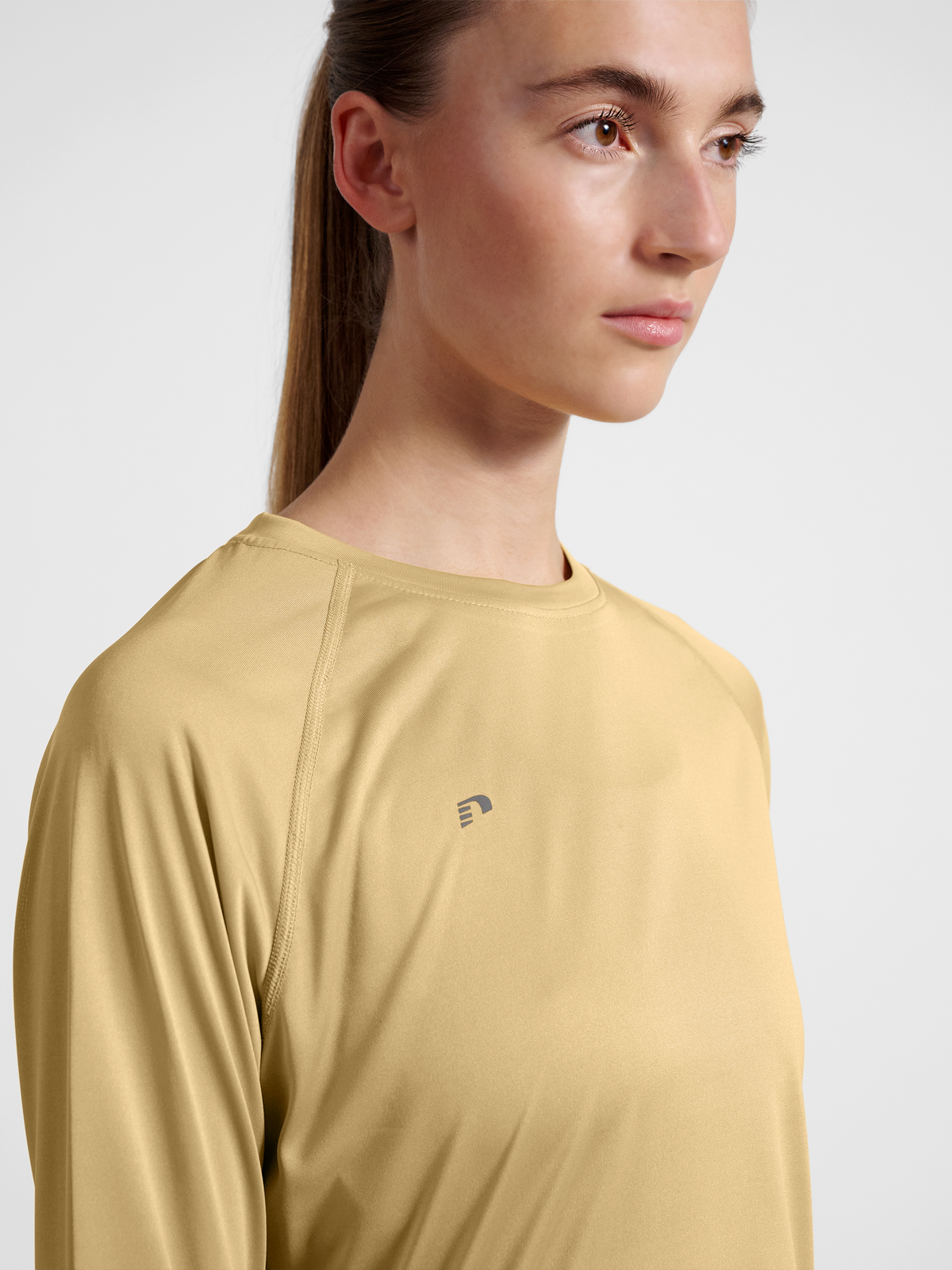 nwlBEAT W T-SHIRT L/S