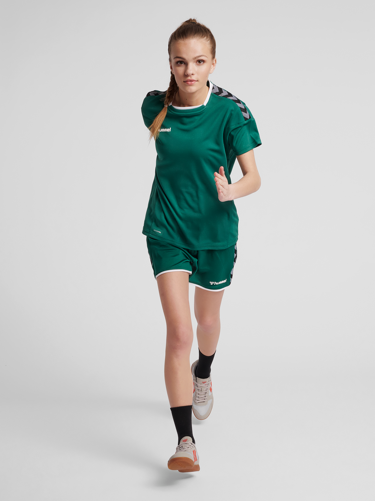 hmlAUTHENTIC POLY JERSEY WOMAN S/S