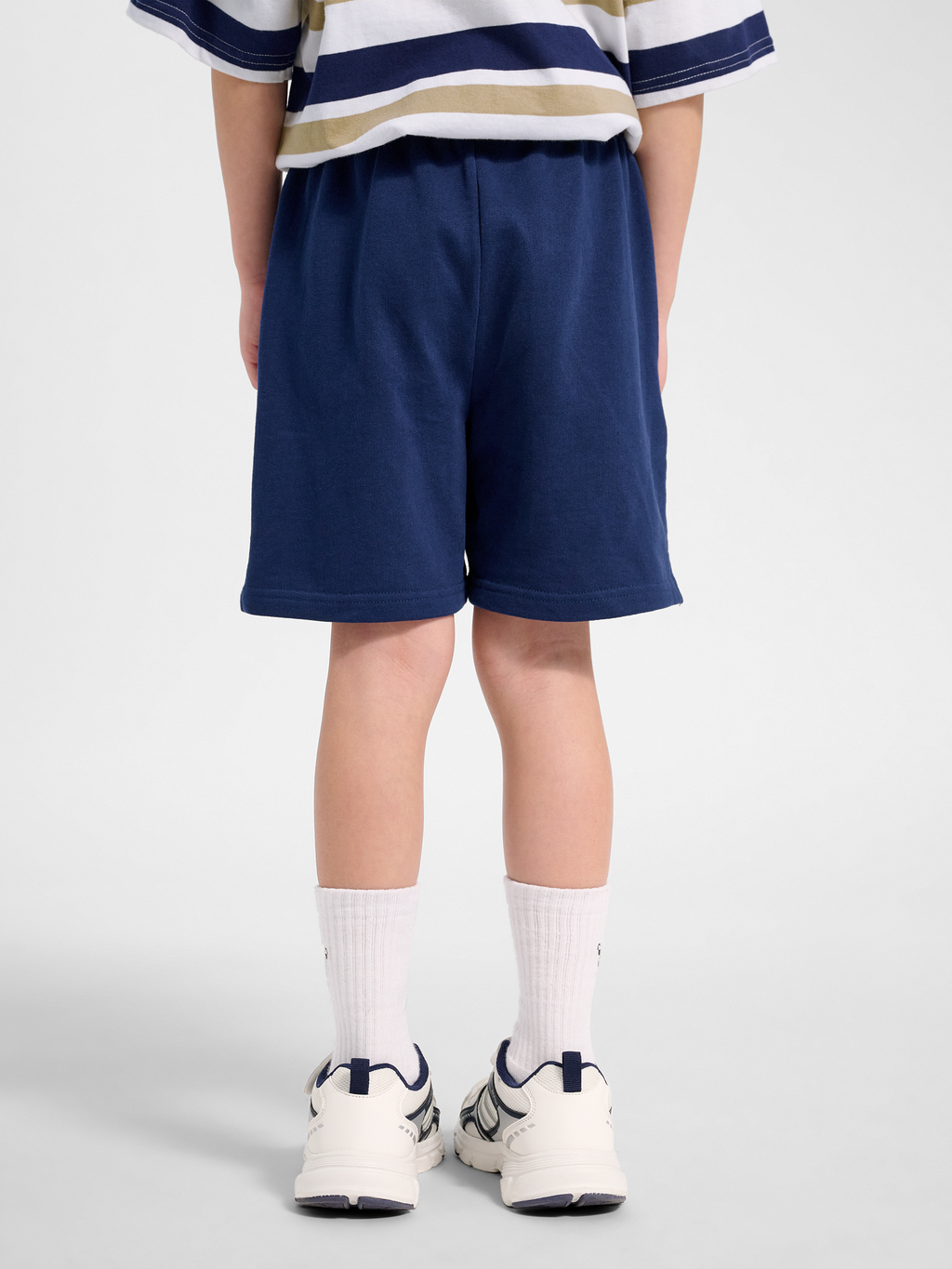 hmlJR JUMP BOXY SWEAT SHORTS