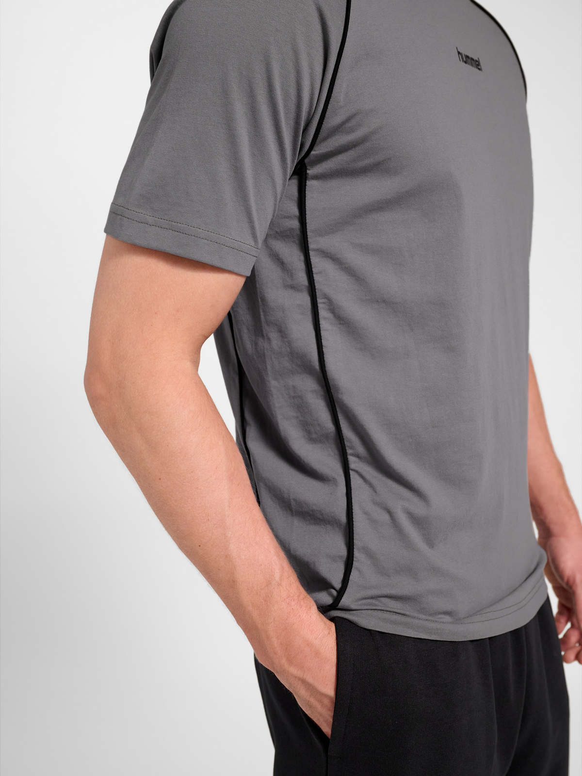 hmlPITCH REST DAY T-SHIRT S/S