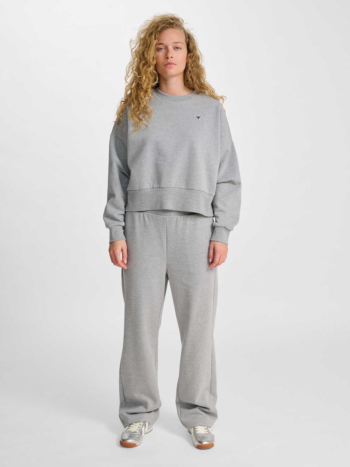 hmlBOXY W CREWNECK BEE