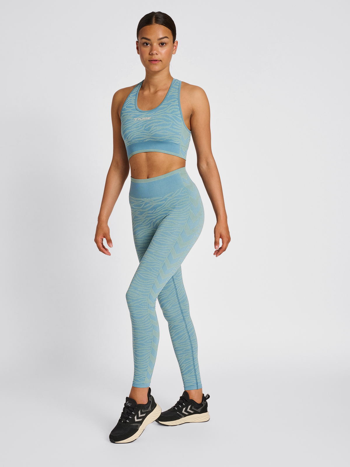 hmlMT SAGA SEAMLESS SPORTS TOP