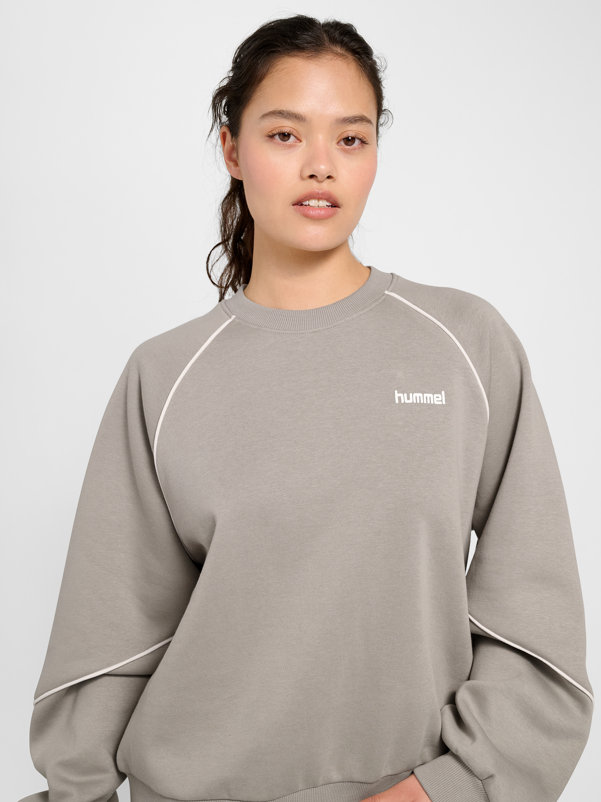 hmlKEEPER W BOXY PIPING CREWNECK