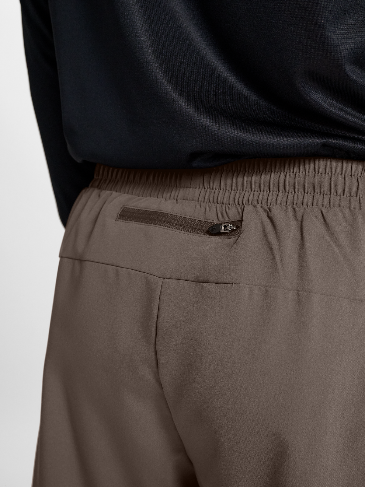nwlMAX ZIP POCKET SHORTS