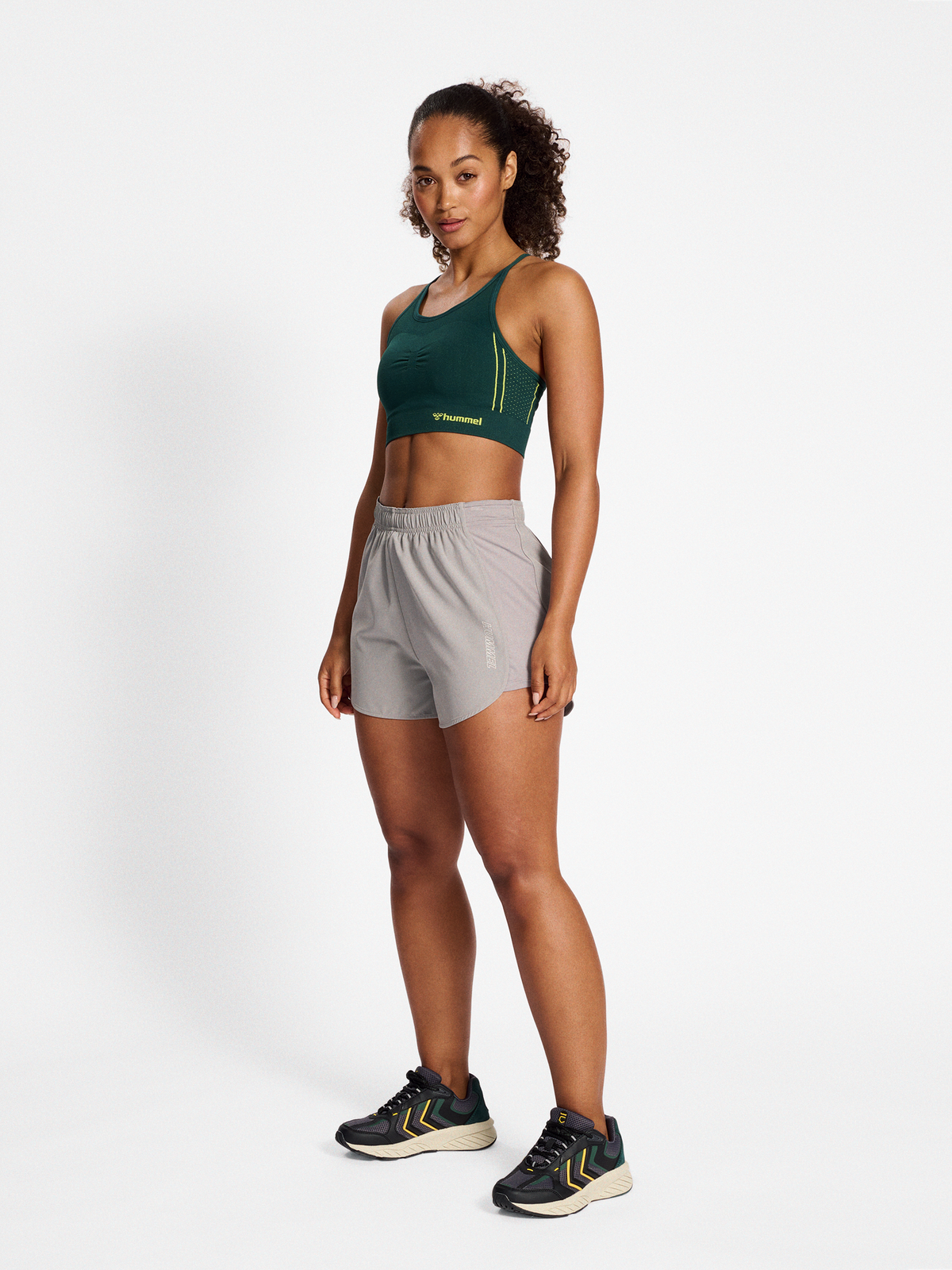 hmlMT ZONE SEAMLESS SPORTS BRA