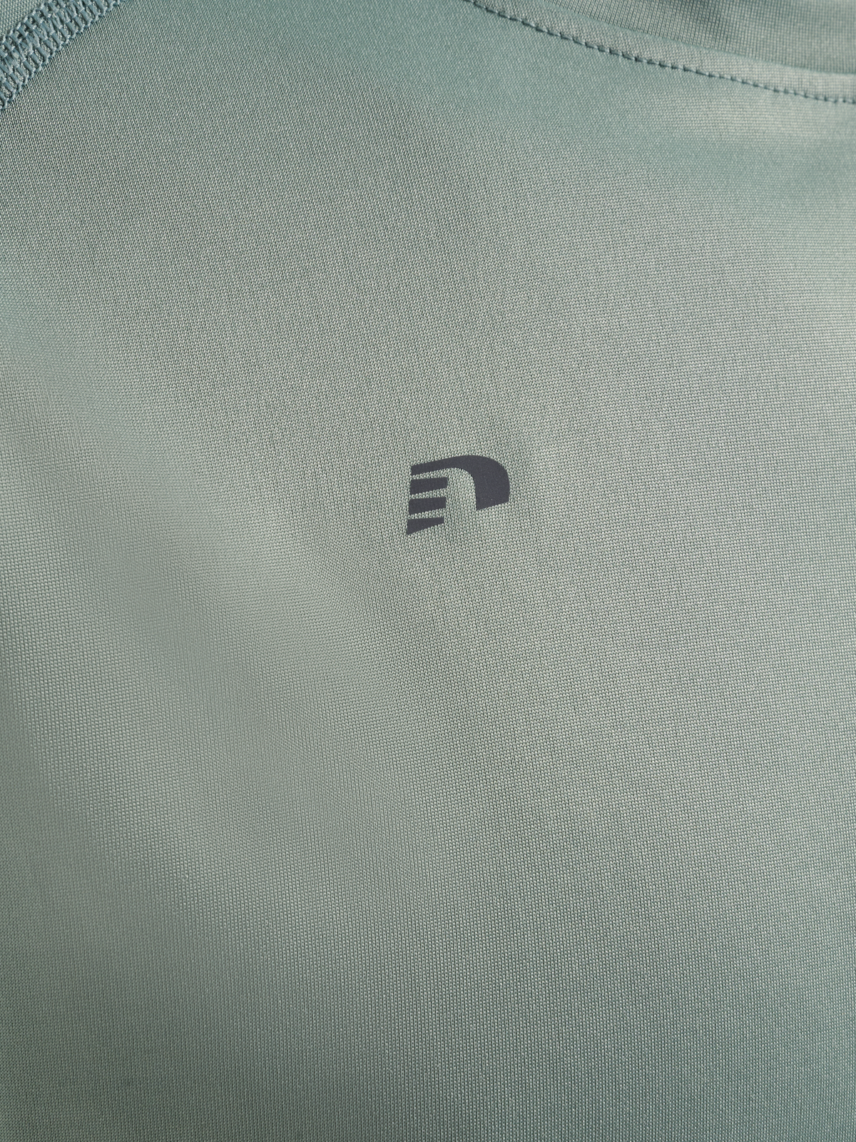 nwlBEAT T-SHIRT