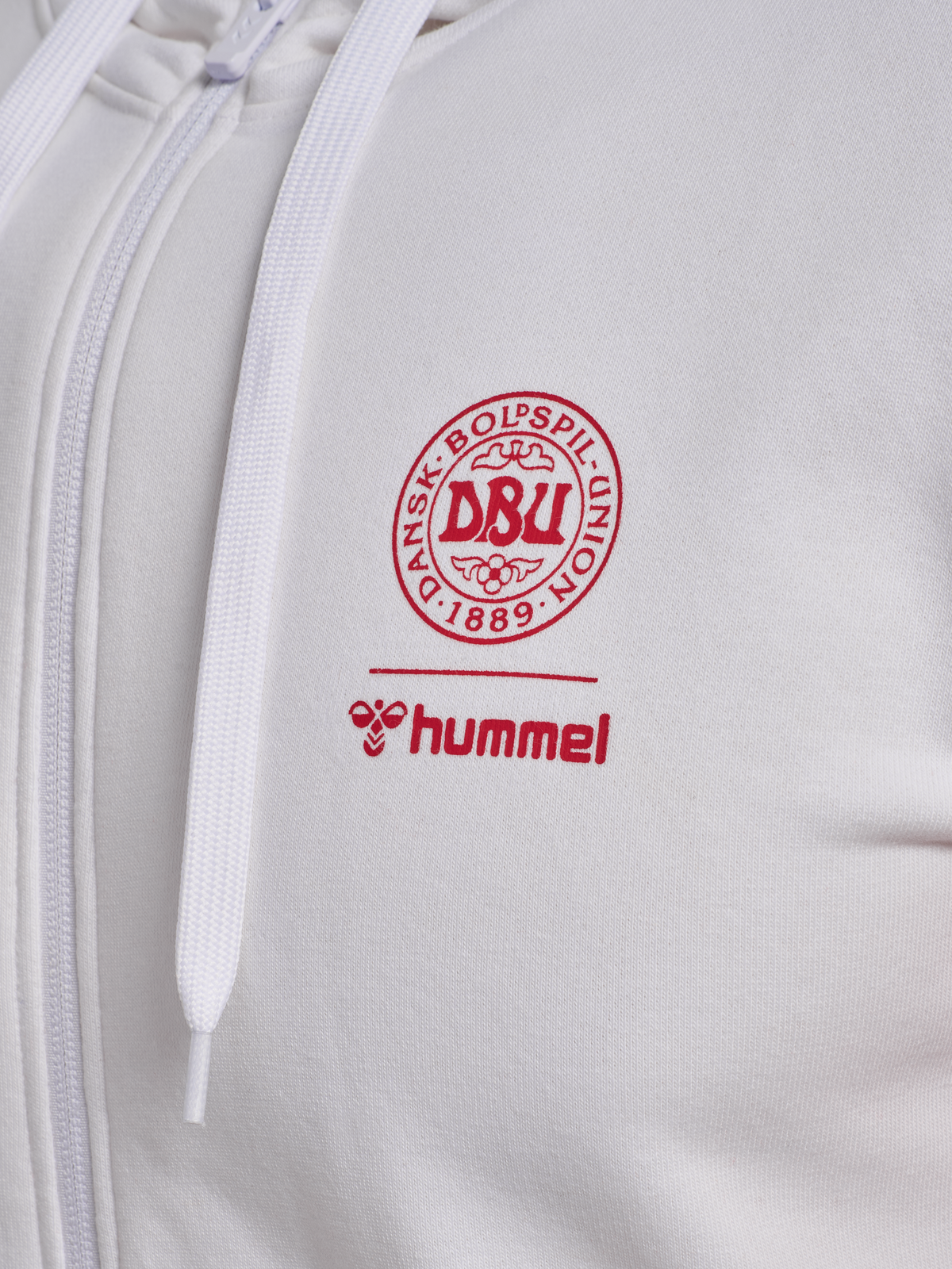 DBU 26 FAN RED-WHITE ZIP HOOD