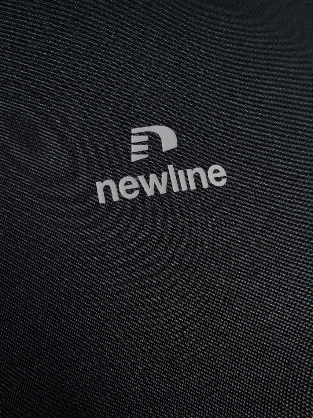 nwlBEAT T-SHIRT L/S
