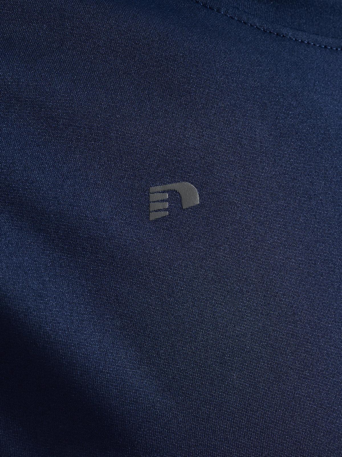 nwlBEAT T-SHIRT