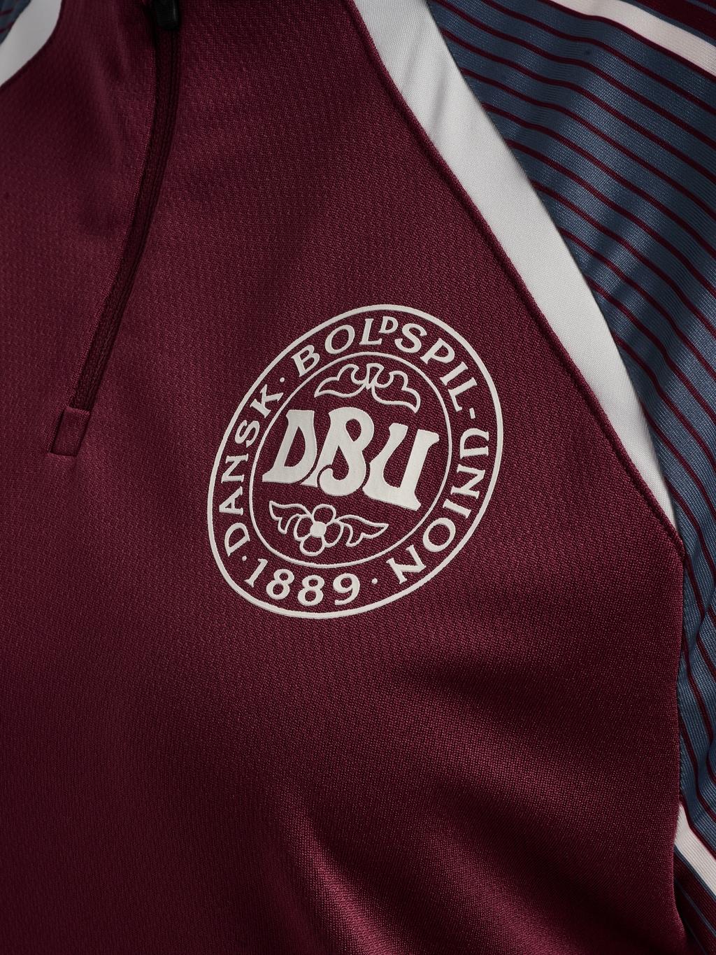 DBU WOMAN 25 PRE GAME HALF ZIP
