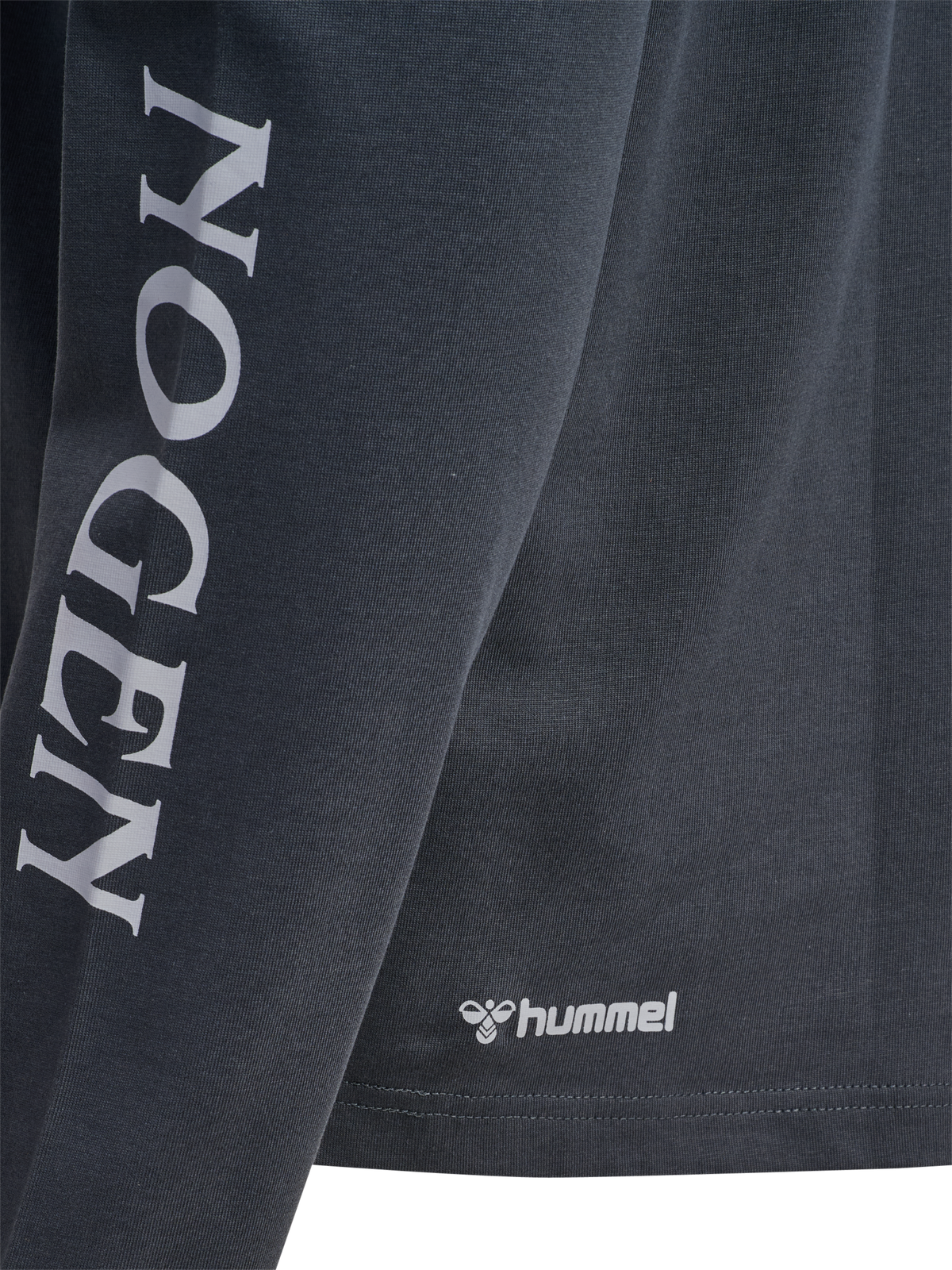 hmlPLADSTILFORSKELLE 25 T-SHIRT L/S